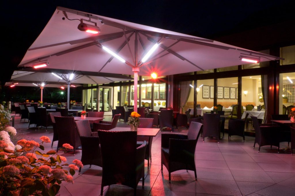 big ben parasol caravita blanco carre chauffage solamagic eclairage elegance references kempinski francfort allemagne 04 1024x683